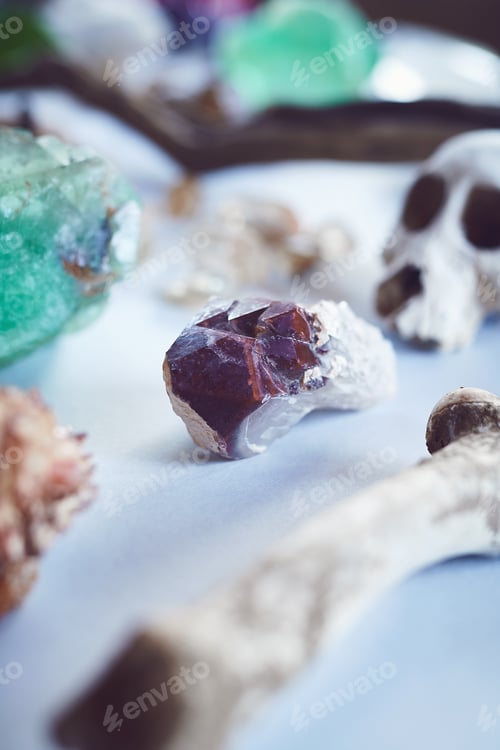 Preview: Lonely little crystal