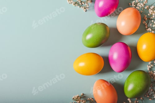 Preview: Easter composition with eggs and flowers.