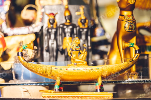 Preview: Egyptian souvenirs and gifts at the street market.