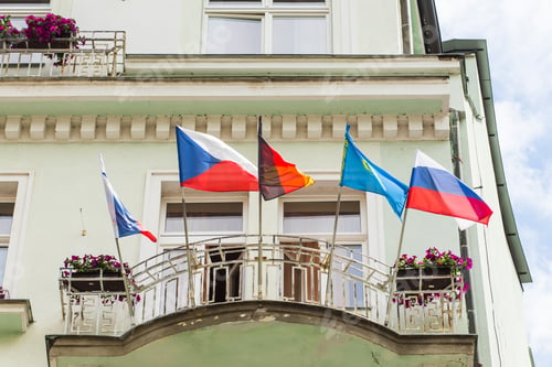 Preview: Flags of the World in front of a Buiding