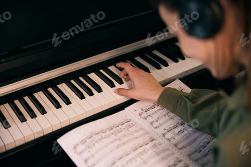 Preview: Woman Playing Piano
