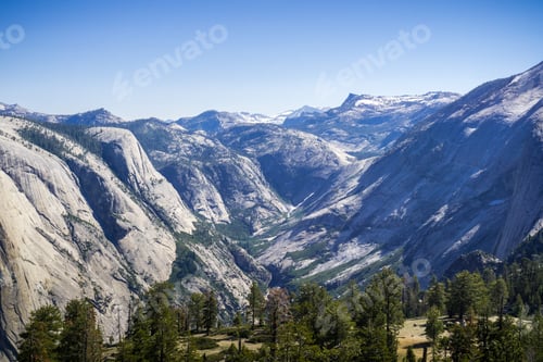 Preview: Landscape in Yosemite National Park, California