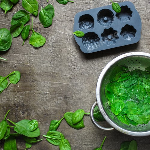 Preview: Spinach (Fresh And Juicy Green Grass). Preparation For A Freezing - Preparation. Vitamins. Food