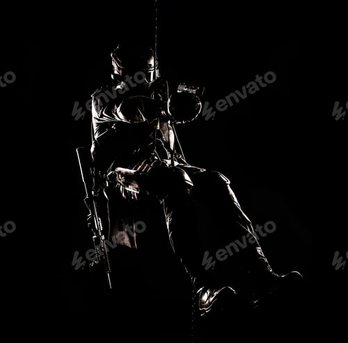 Preview: Tactical rappelling SWAT