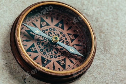 Preview: Compass on a gray gradient background