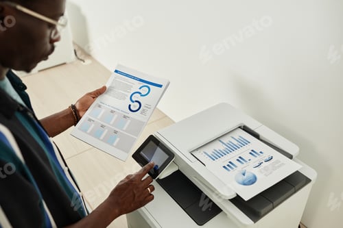 Preview: Entrepreneur Printing out Reports