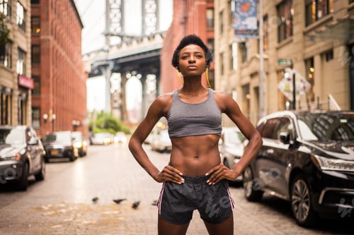 Preview: Woman running in New York