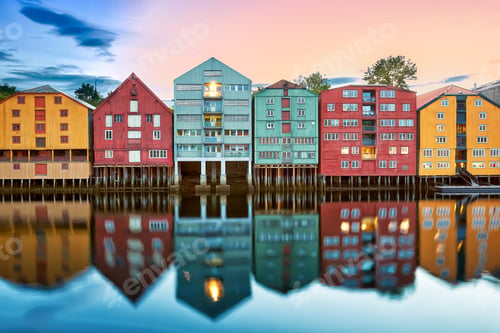 Preview: Colourful houses in Trondheim