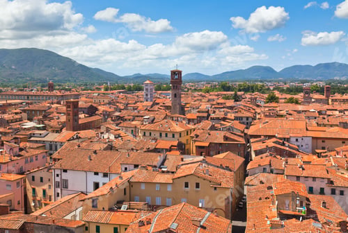 Preview: View over Lucca, Tuscany town