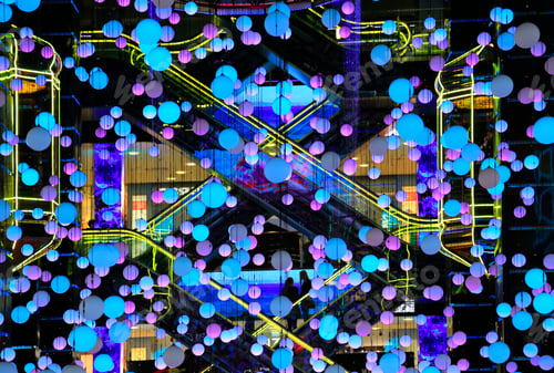 Preview: Futuristic design of the atrium in the shopping center