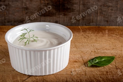 Preview: Bowl of sour cream