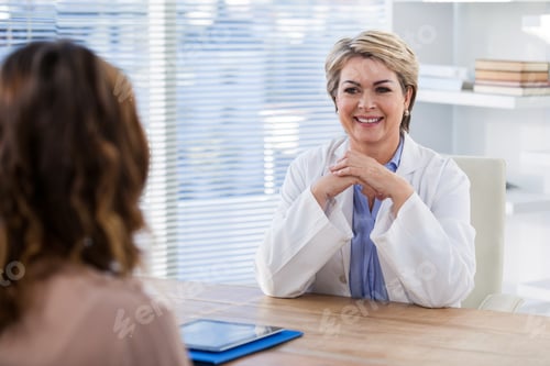 Preview: Patient consulting a doctor