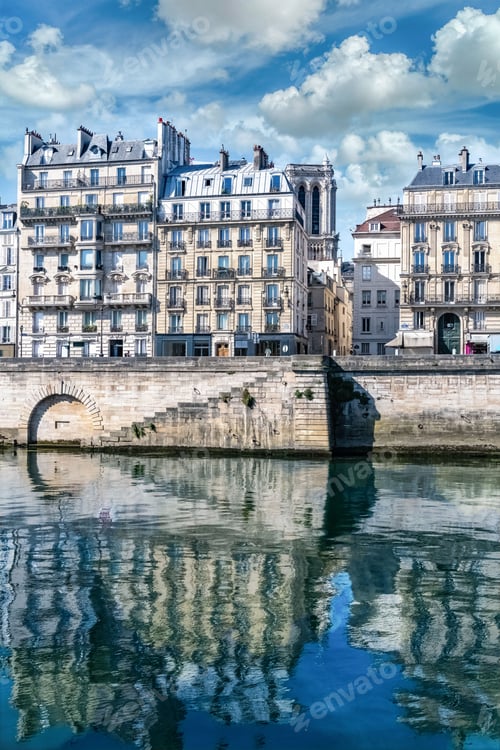 Preview: Paris, ile saint-louis and quai aux Fleurs, ancient buildings