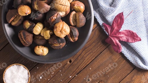 Preview: Roasted chestnuts in cast iron pan