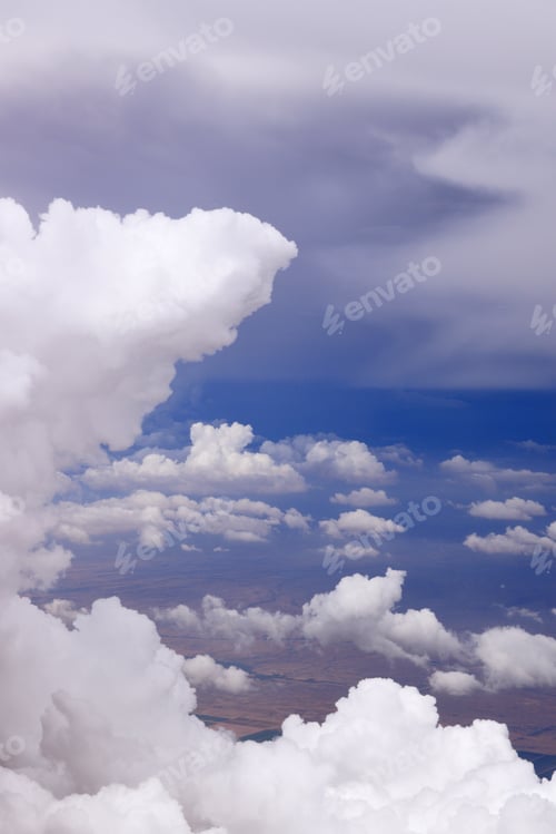 Preview: Clouds in the sky.