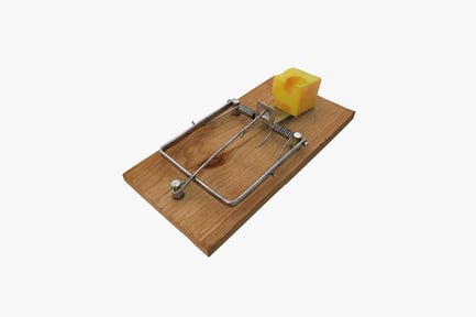 Preview: Wooden mousetrap with metal spring and cheese