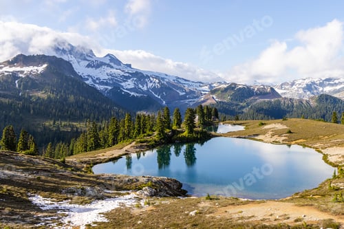 Preview: Beautiful Alpine Landscape Featuring Elfin Lakes in Squamish, BC, Canada