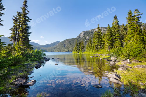 Preview: Lake in Canada