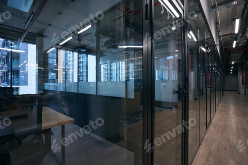 Preview: Empty room of the office center, corridor, actual high-tech
