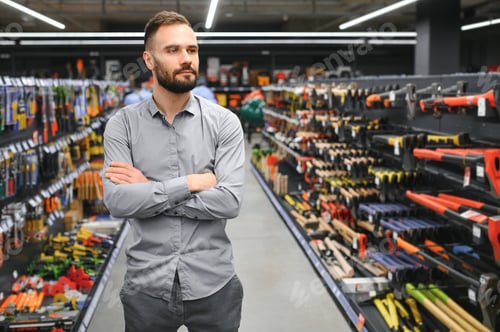 Preview: a buyer in a hardware store, Concept home renovation
