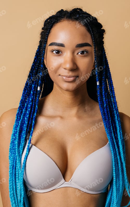 Preview: Beauty portrait of beautiful black woman