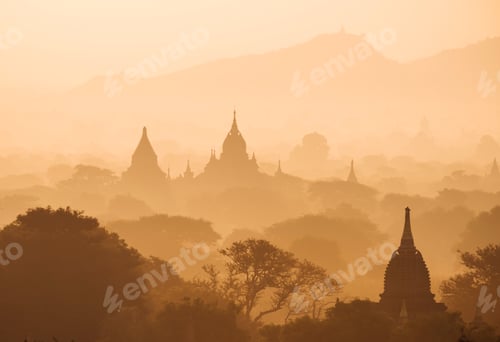 Preview: Myanmar, Bagan, view of temples in morning mist