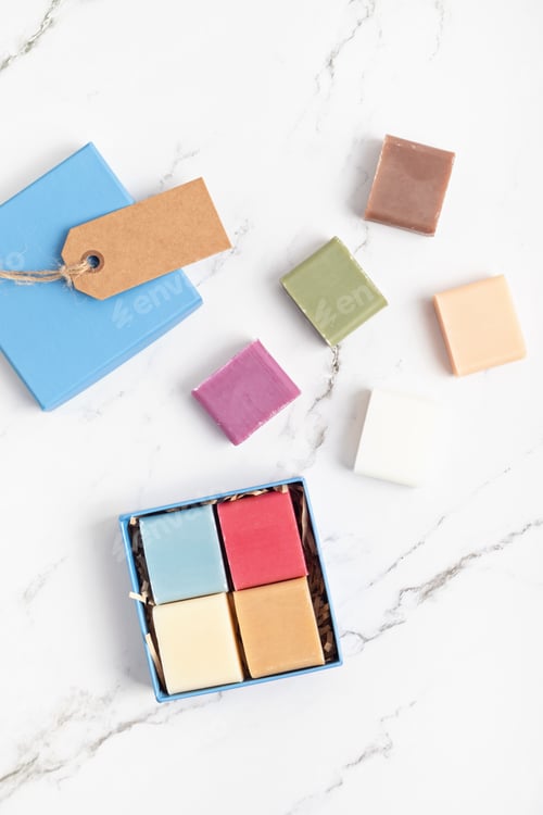 Preview: Packaging gift box with handmade natural bar soaps. Ethical, sustainable zero waste lifestyle