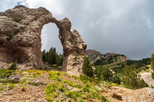 Preview: Piedrafita Arch in the Pyrenees in Biescas, Alto Gallego, Huesca province