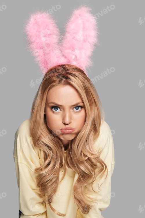 Preview: Bored bunny.