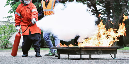 Preview: corporate safety - exercise during a firefighting course