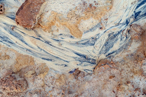 Preview: Dry soil with traces of erosion