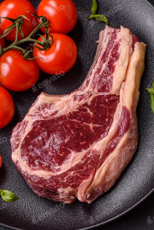 Preview: Fresh, raw beef steak with salt, spices and herbs