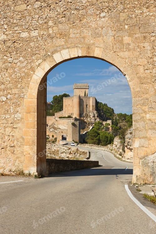 Preview: Spanish picturesque medieval wall and tower in Alarcon, Cuenca. Spain