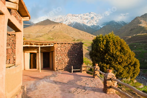 Preview: Acommodation in Ouanskra between Tacheddirt and Tizi n Tamatert, High Atlas Mountains, Morocco, Nort