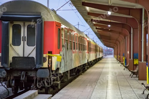 Preview: at the station