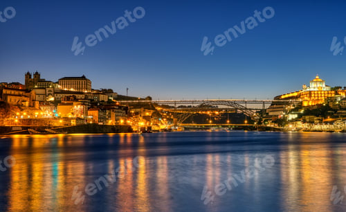 Preview: View of Porto along the river Douro at dawn