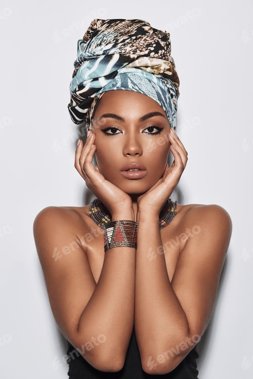 Preview: Pure feminine beauty.