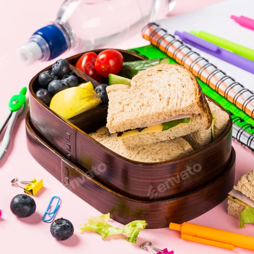 Preview: School lunch box with sandwiches