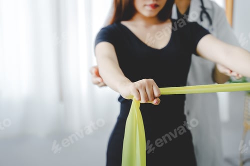 Preview: physical therapist Helping to heal and care for female patients physical therapy concept