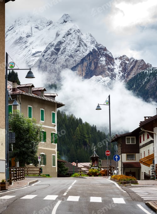 Preview: Italian town Canazei