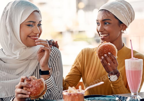 Preview: Is there better combination than friendship and food