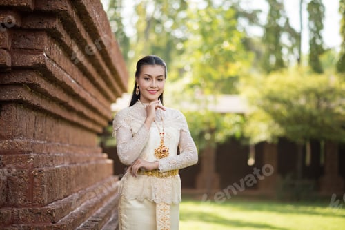 Preview: Beautiful Woman wearing typical Thai dress