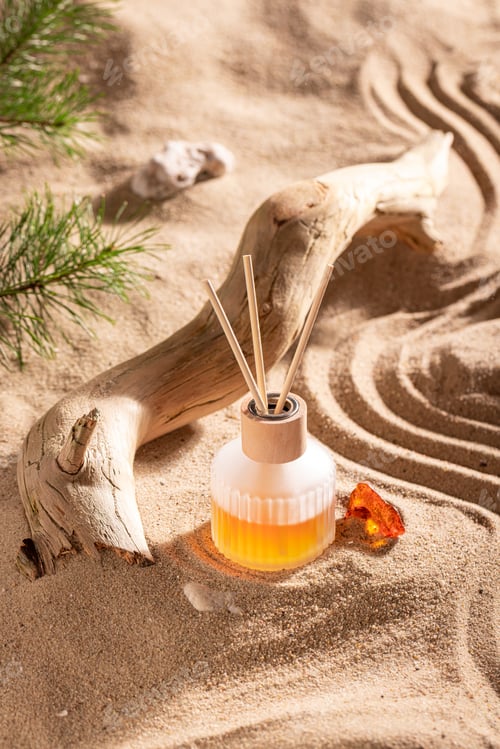 Preview: Sophisticated fragrance diffuser smelling of summer and holidays.