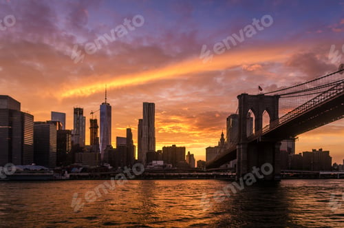 Preview: Manhattan from the East River