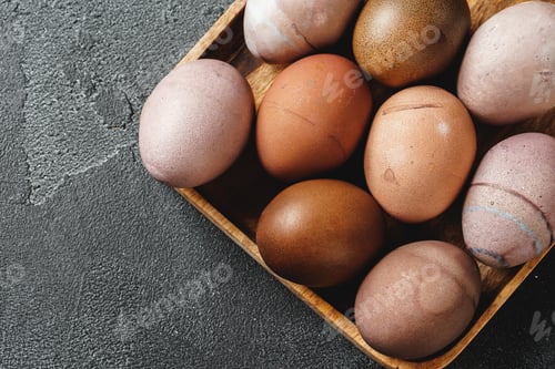 Preview: Easter eggs on a dark background