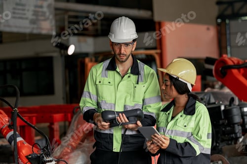 Preview: Robotic technician enable welding and lifting automation with reliable, self-checking control panel