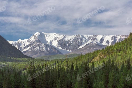 Preview: Beautiful winter landscape with snow covered mountain peaks