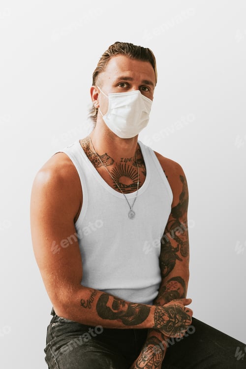 Preview: Man using a face mask during covid pandemic