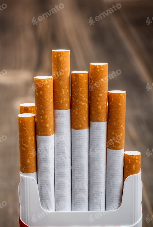 does robert de niro smoke cigarettes in real life De Niro's Cigar Roles does robert de niro smoke cigarettes in real life De Niro's Cigar Roles