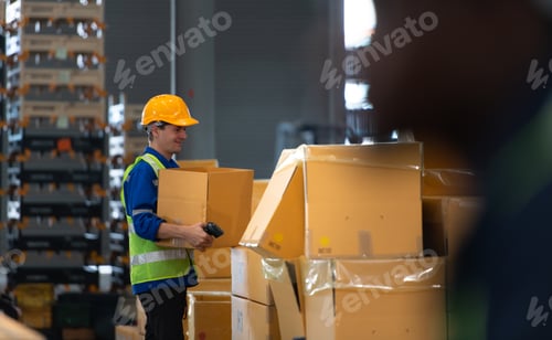 Preview: Head of worker in an auto parts warehouse